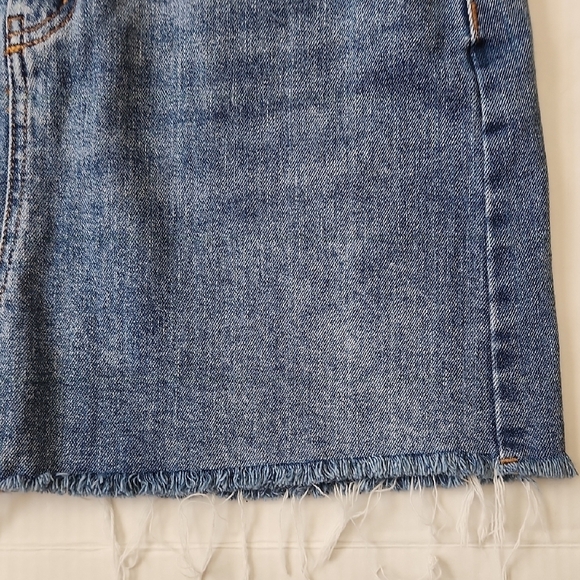 Wild Fable Denim Mini Skirt Sz: 6 Distressed 5 pocket Summer Festival Concert - Picture 4 of 14
